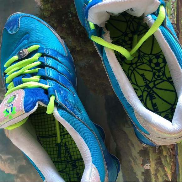 Nike Shox Doernbecher Freestyle Collection 2011 - Picture 9 of 10